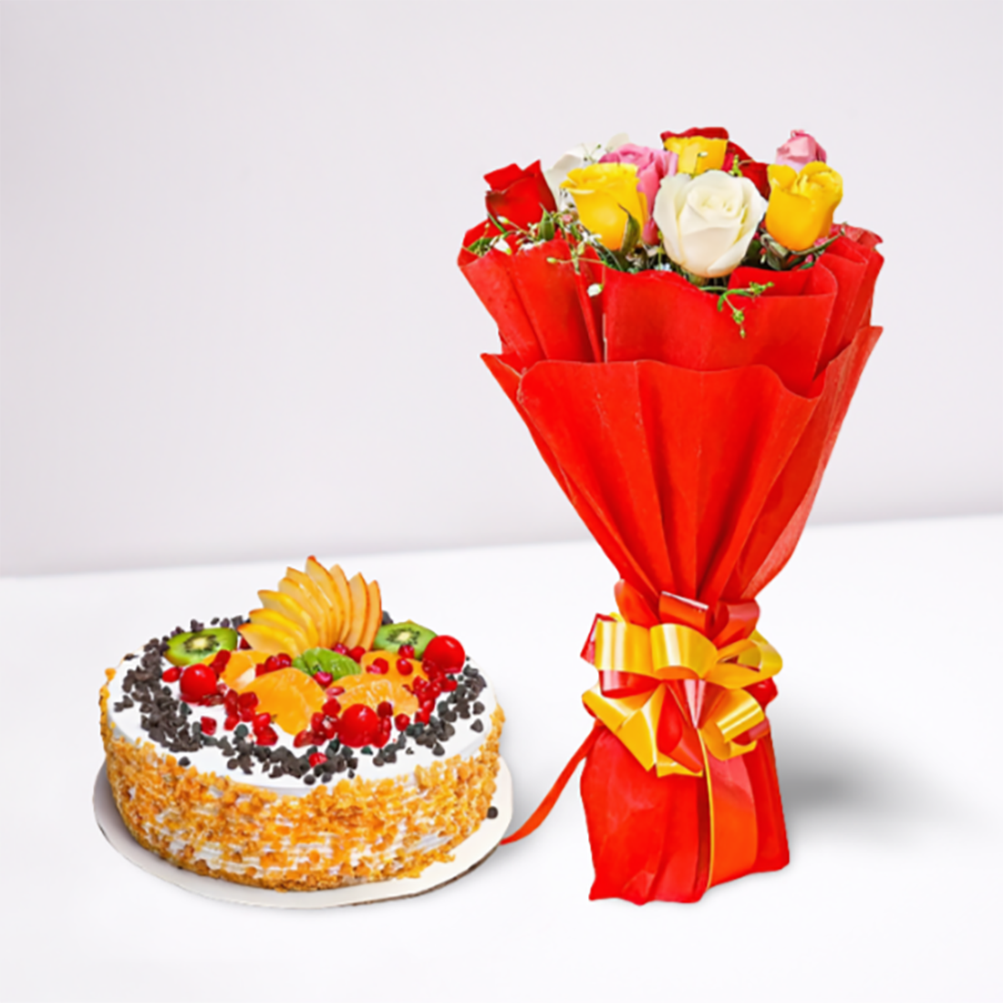 Fruit Cake With Mix Rose Bouquet