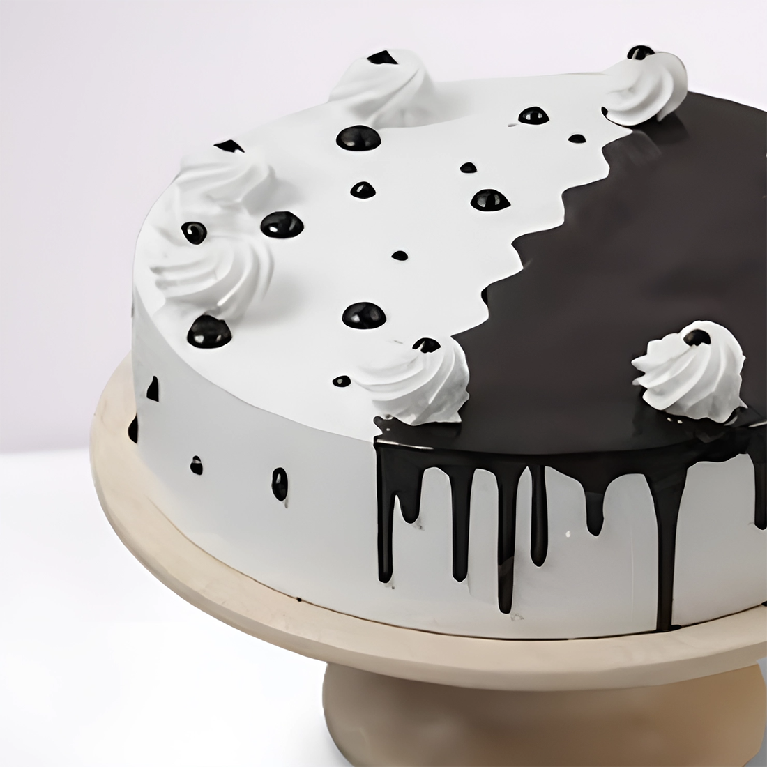 White N Black Chocolate Cake